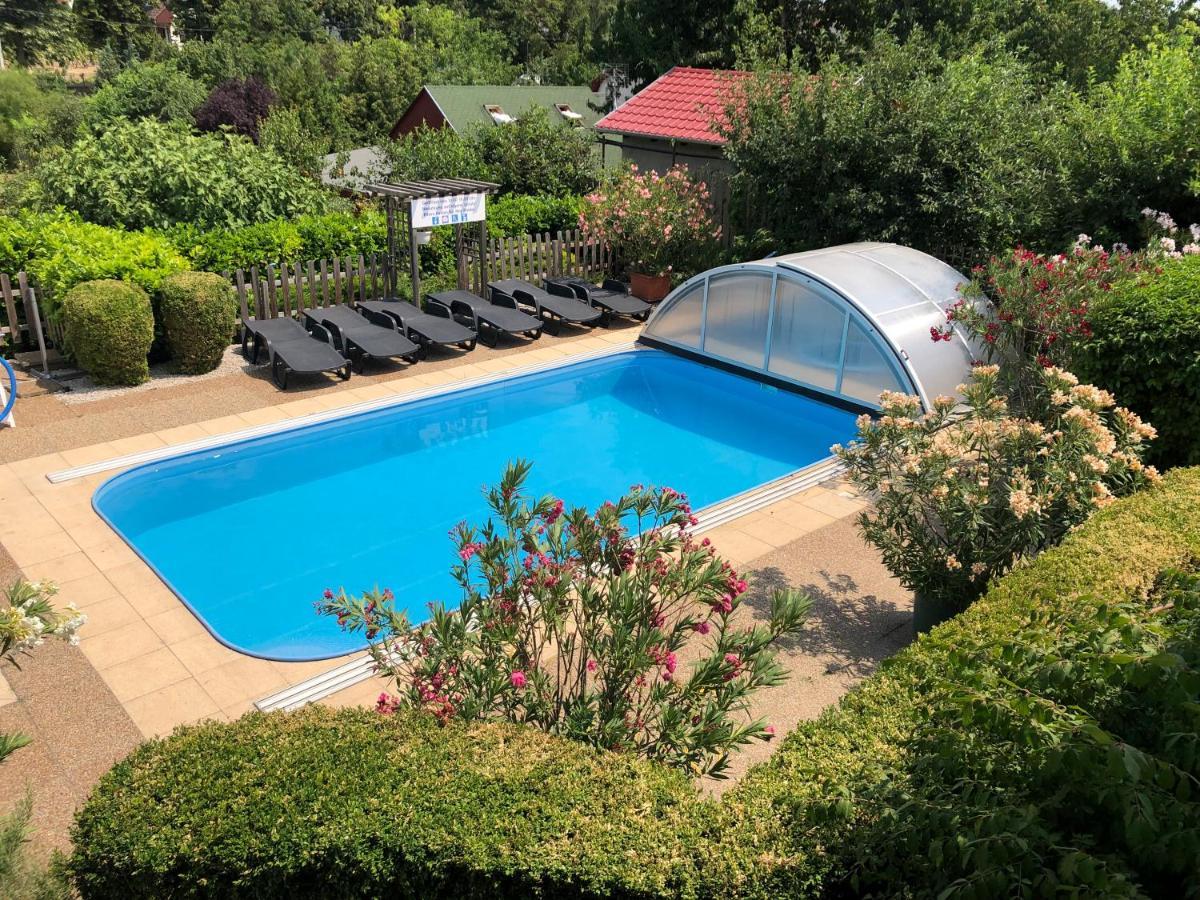 Haus Marika Hotel Siofok Bagian luar foto