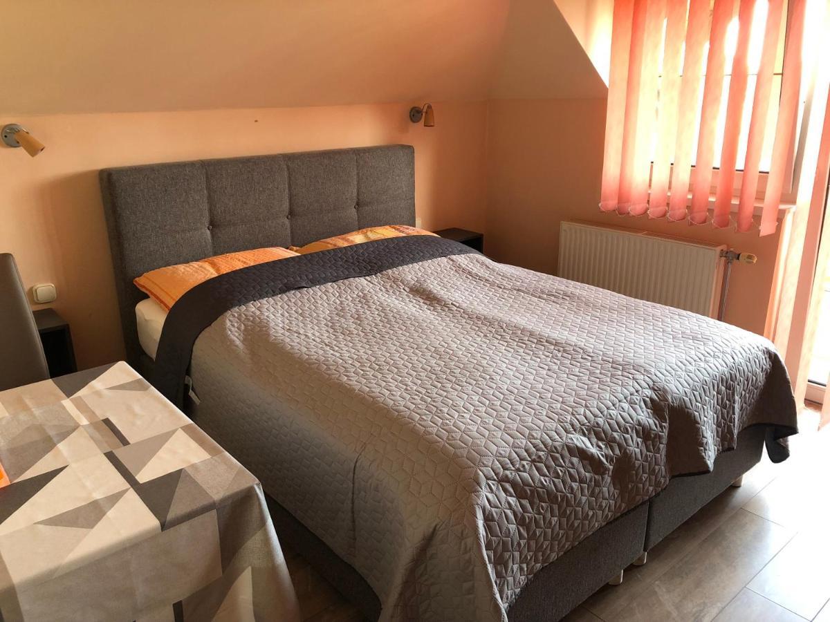 Haus Marika Hotel Siofok Bagian luar foto