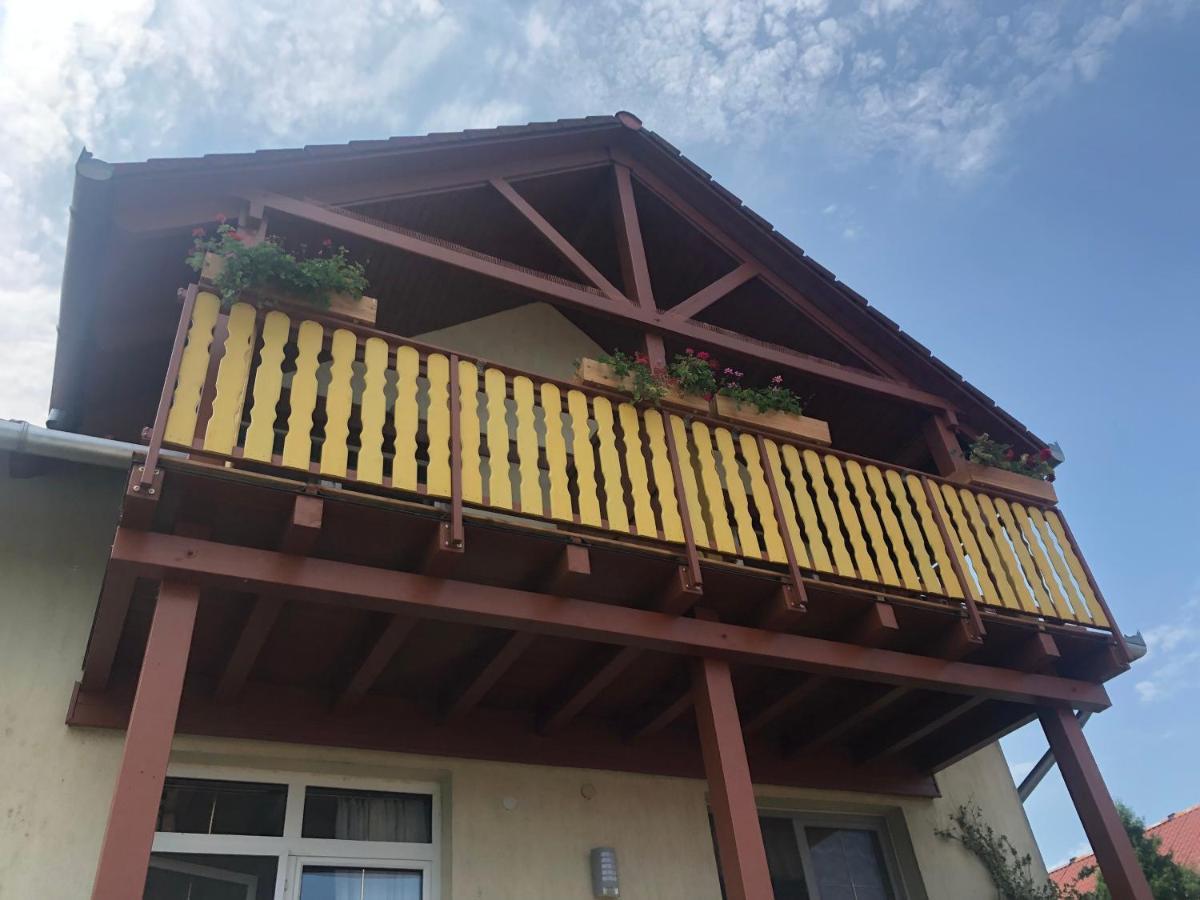 Haus Marika Hotel Siofok Bagian luar foto