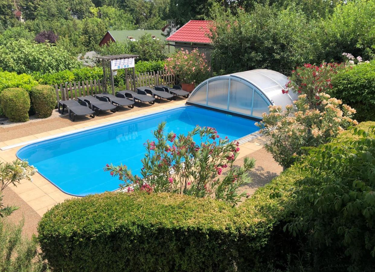Haus Marika Hotel Siofok Bagian luar foto