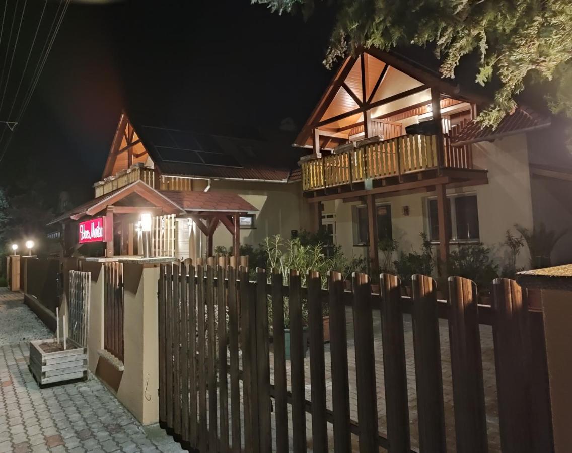 Haus Marika Hotel Siofok Bagian luar foto