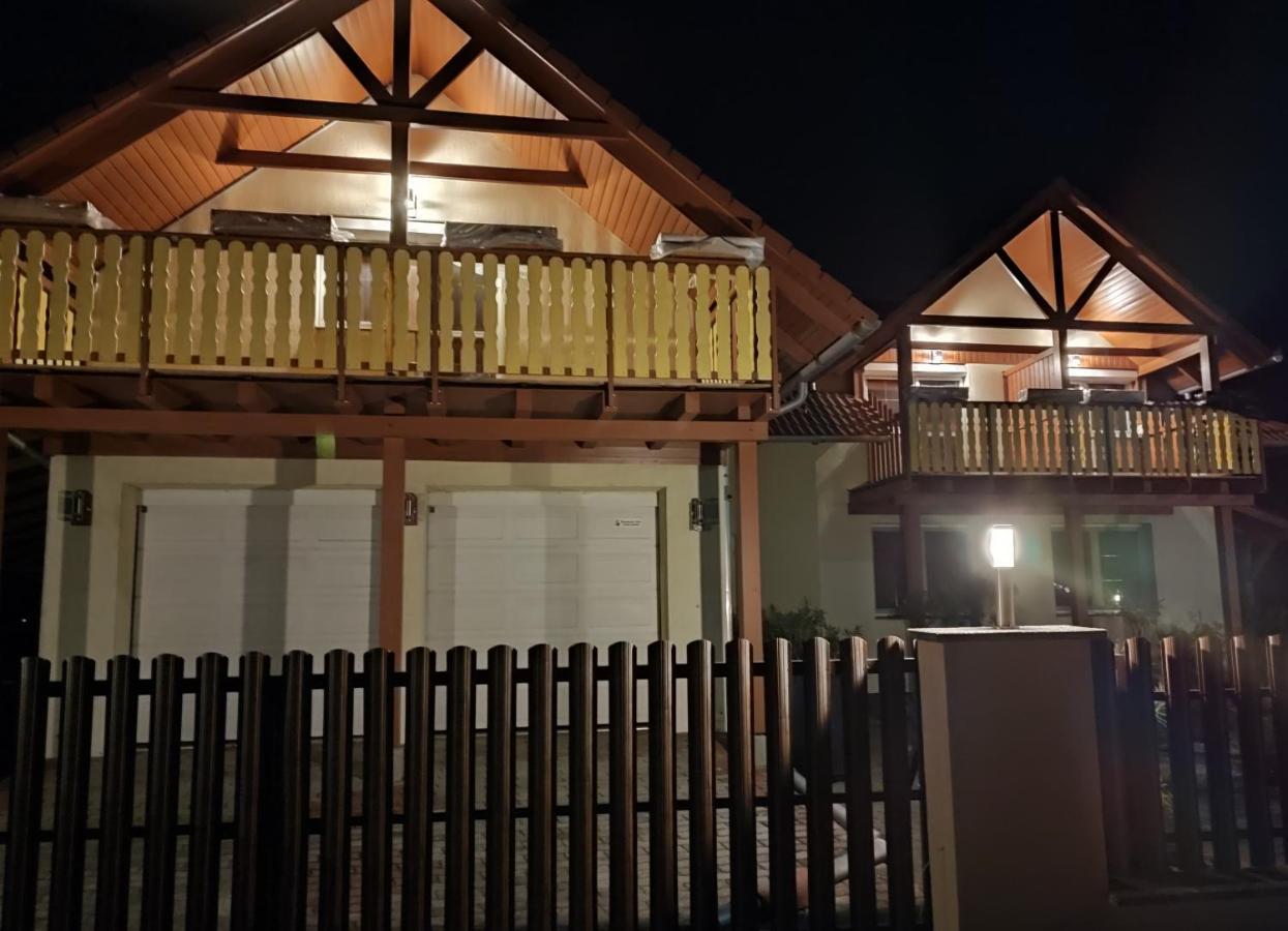 Haus Marika Hotel Siofok Bagian luar foto